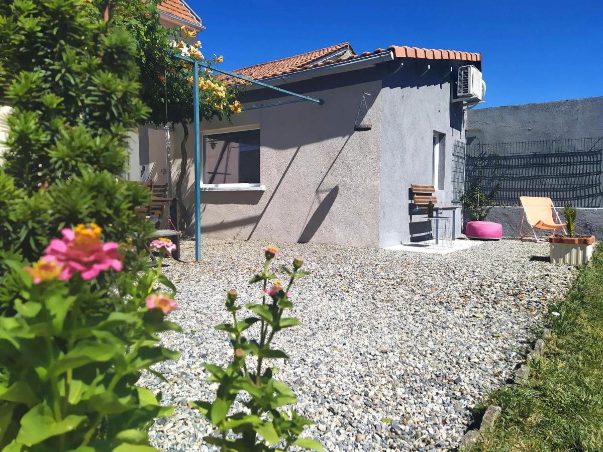 Studio 26 Vic-le-Comte Exteriér fotografie